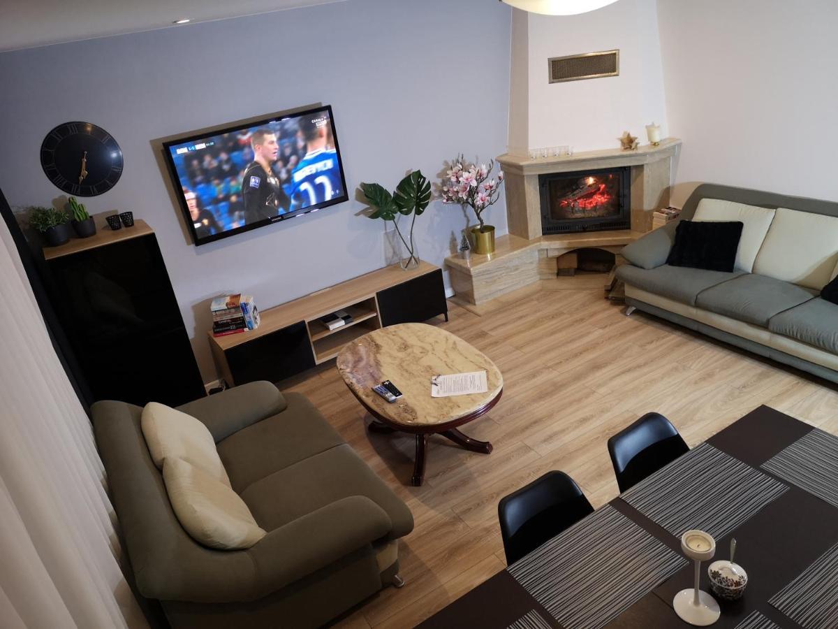 Red Rose Apartament -Parking -Taras- Faktura Vat Kielce Luaran gambar
