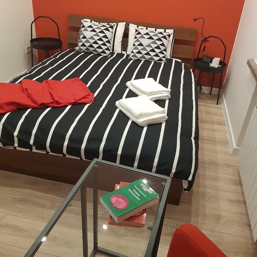 Red Rose Apartament -Parking -Taras- Faktura Vat Kielce Luaran gambar