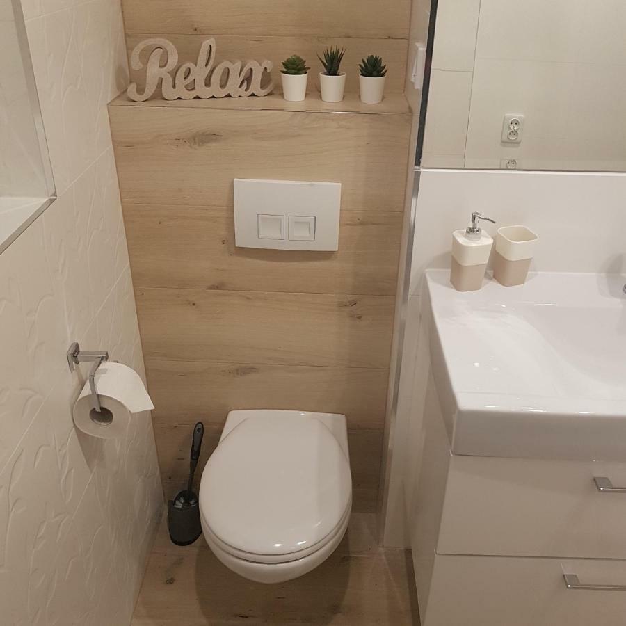 Red Rose Apartament -Parking -Taras- Faktura Vat Kielce Luaran gambar